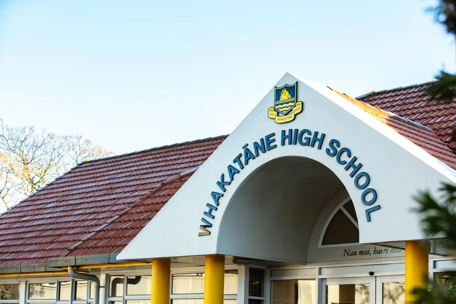https://ednext.studytours.it/media/1004790/ingresso-scuola-whakatane-nuova-zelanda.webp