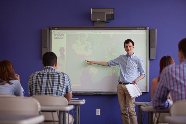 https://ednext.studytours.it/media/203645/11098860516_35d96673a6_z.jpg