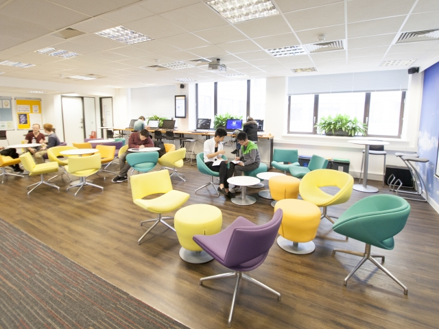 https://ednext.studytours.it/media/228799/2-(2).jpg