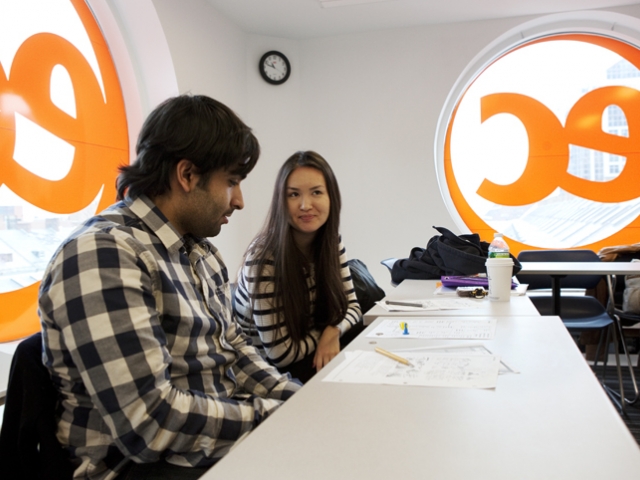 https://ednext.studytours.it/media/228888/classroom_4.jpg