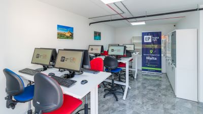 https://ednext.studytours.it/media/231188/GBS-EP-Malta-Campus-Indoors-11-of-18-scaled.jpg