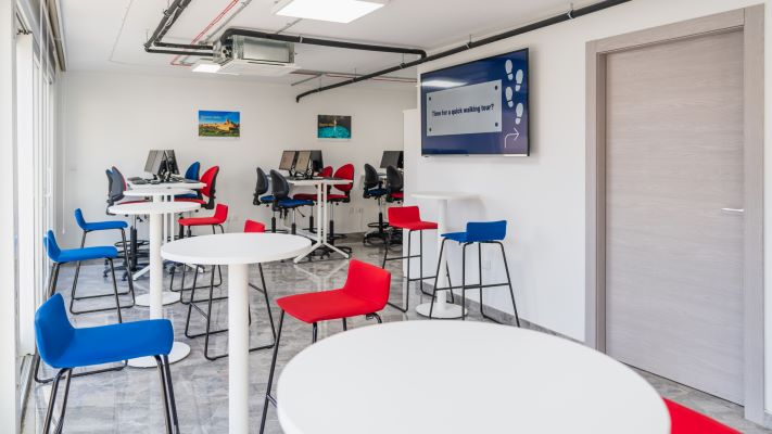 https://ednext.studytours.it/media/231189/GBS-EP-Malta-Campus-Indoors-9-of-14-scaled.jpg