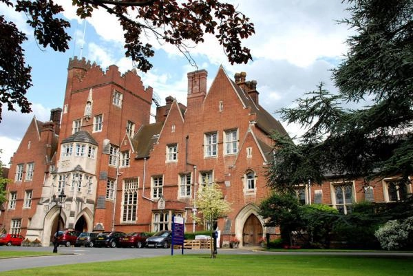 https://ednext.studytours.it/media/235758/e3bcd5d4f85ce7220ef32d496e09ed0d.webp