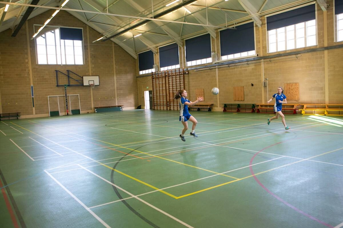 https://ednext.studytours.it/media/256829/Royal-high-school-bath-(3).webp