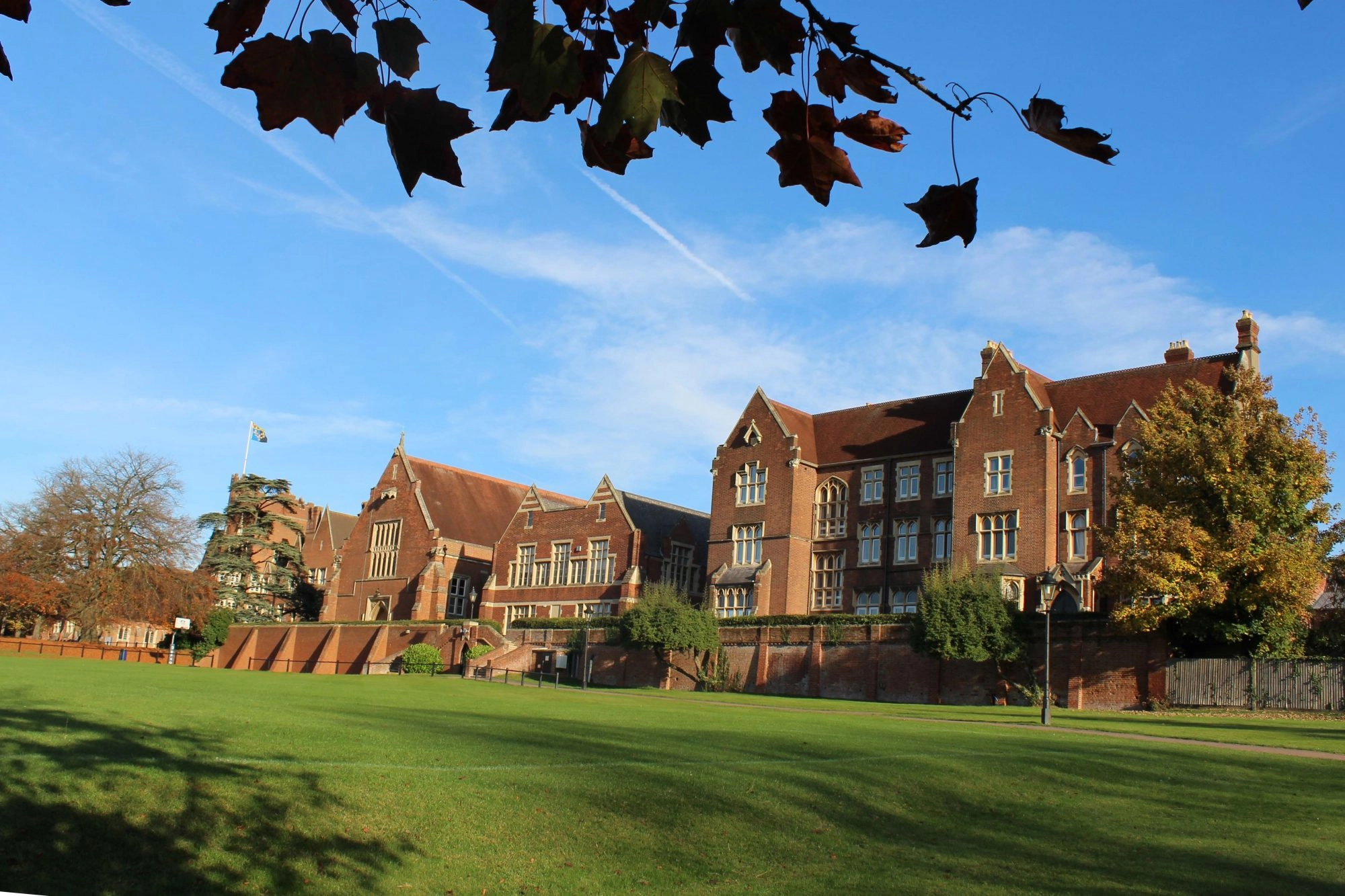 https://ednext.studytours.it/media/261437/epsom-college-(2).webp