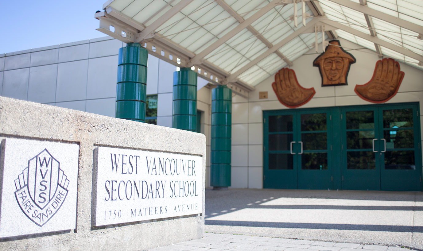 https://ednext.studytours.it/media/335080/west-vancouver-west-vancouver-highschool.jpg