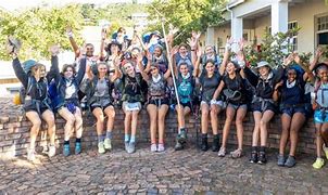 https://ednext.studytours.it/media/337604/OIP-(6).jpg