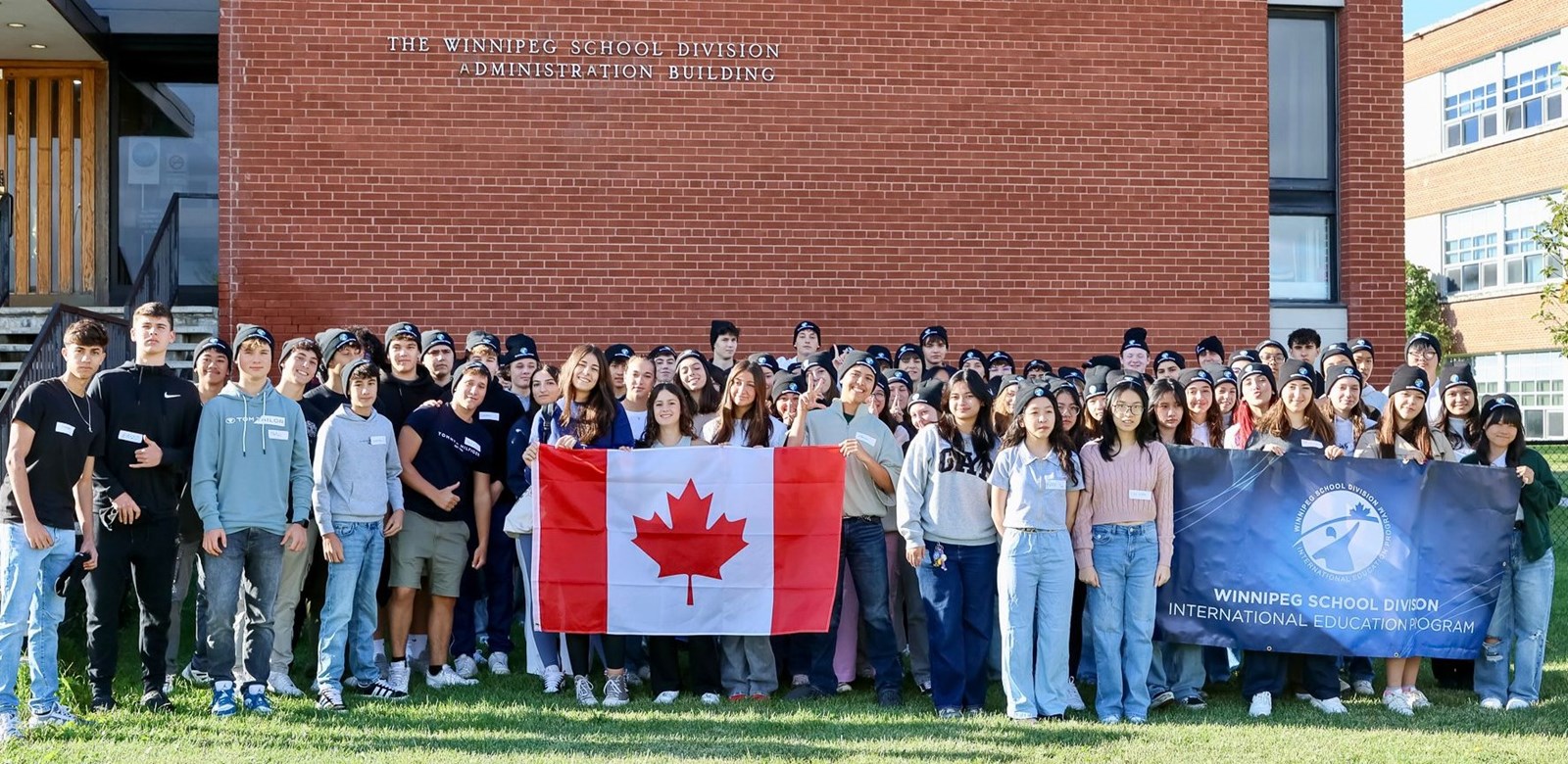 https://ednext.studytours.it/media/388322/4---Copy.jpg
