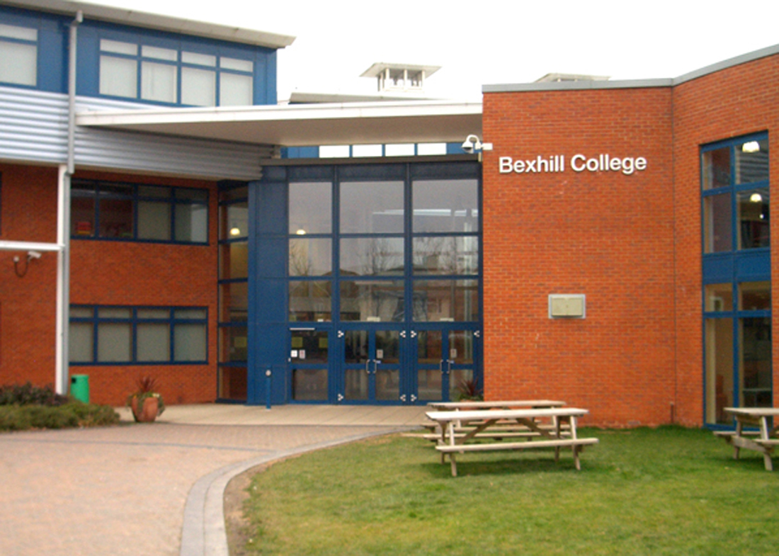 https://ednext.studytours.it/media/398744/BEXHILL-COLLEGE-9.jpg