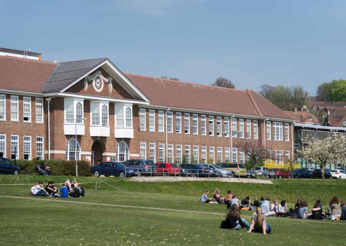 https://ednext.studytours.it/media/398822/foto_varndean-college-1.jpg