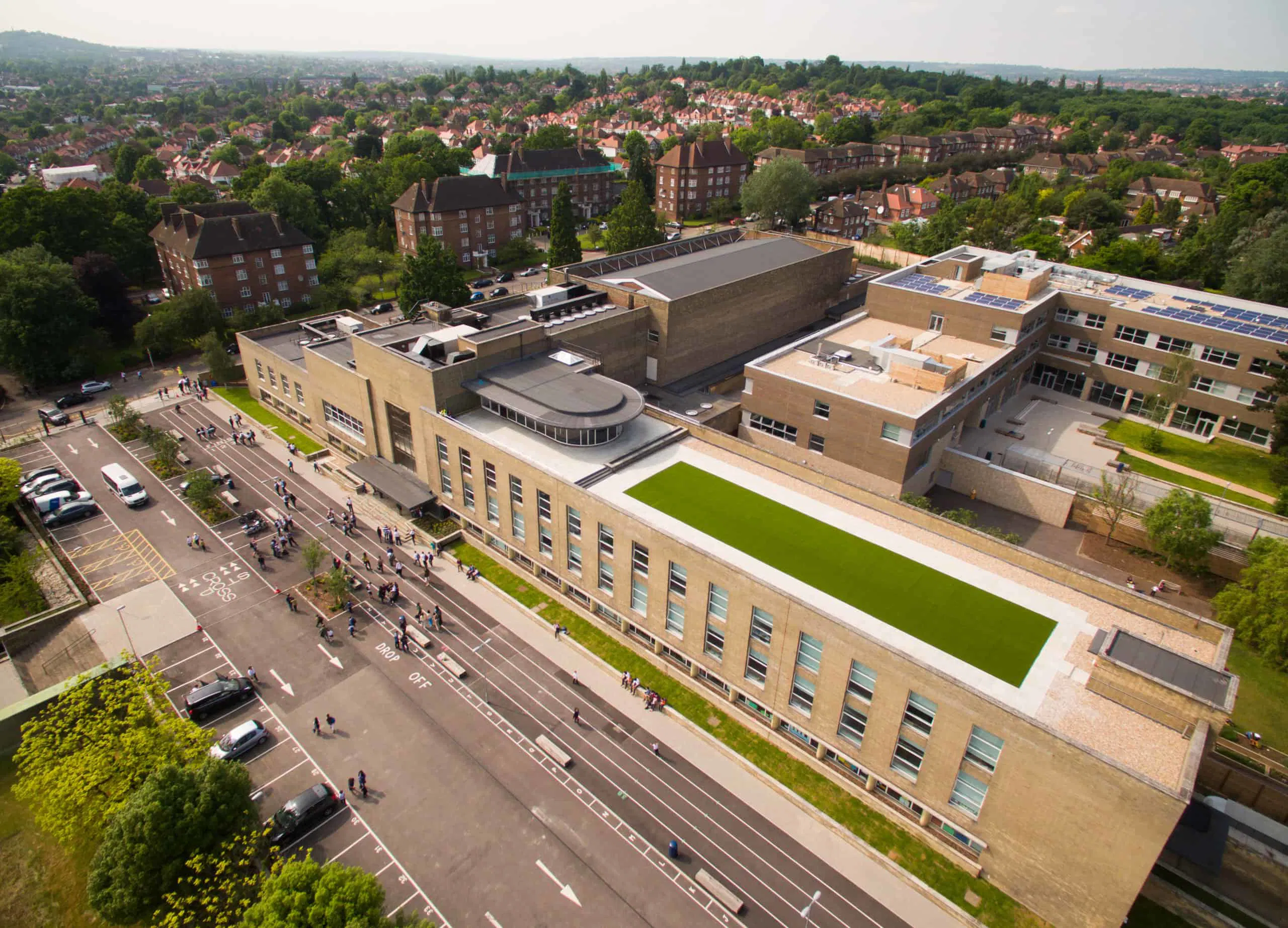 https://ednext.studytours.it/media/725196/campus-wembley.webp