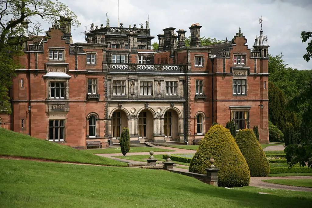 https://ednext.studytours.it/media/864982/struttura-esterna-keele-regno-unito-vacanze-studio-allestero.webp