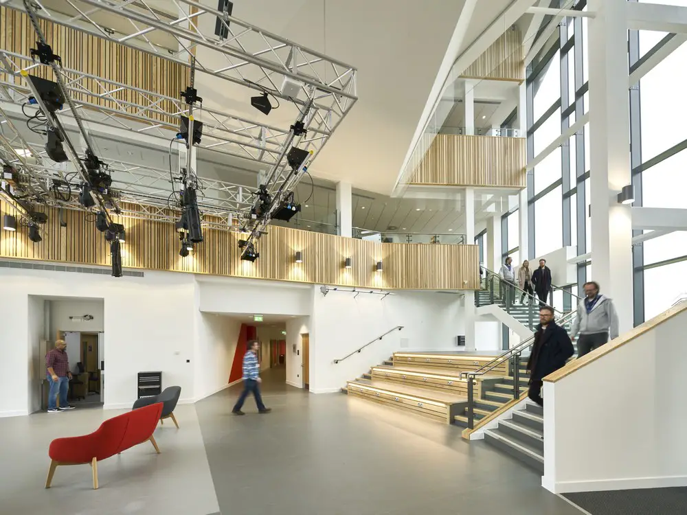 https://ednext.studytours.it/media/962874/bournemouth-university-poole-regno-unito.webp