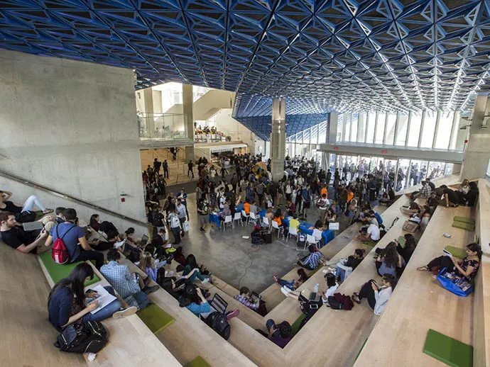 https://ednext.studytours.it/media/964598/Toronto-Metropolitan-University.webp