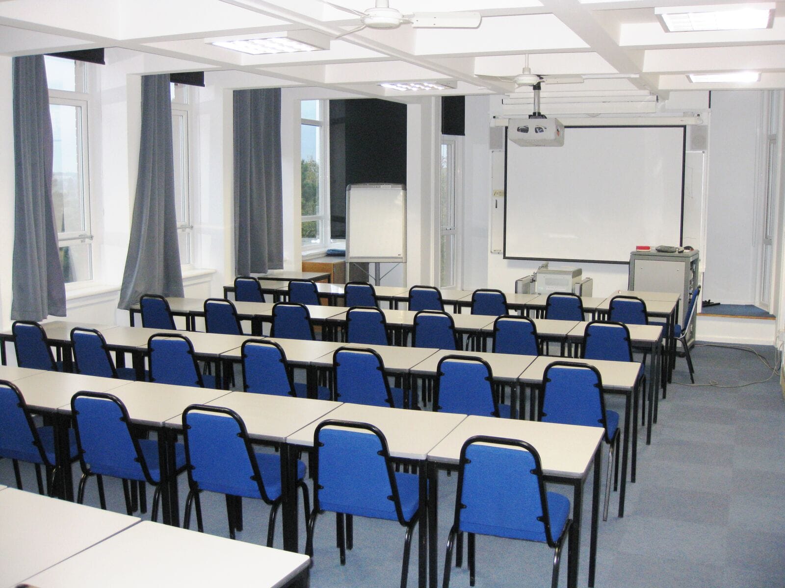 https://ednext.studytours.it/storage/1327/college_greenwichlondonvacanzestudio-(9).jpg