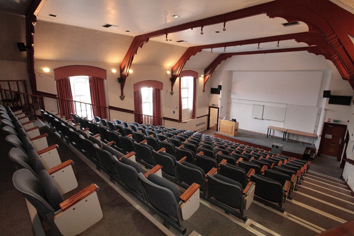 https://ednext.studytours.it/storage/1419/college_chestervacanzestudio-(15).jpg