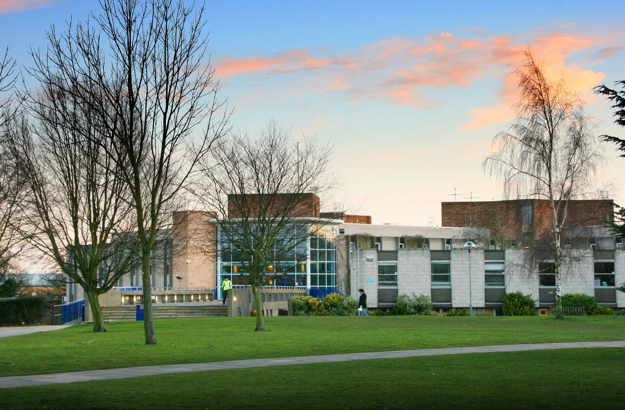 https://ednext.studytours.it/storage/1445/college_canterburryvacanzestudio-(11).jpg