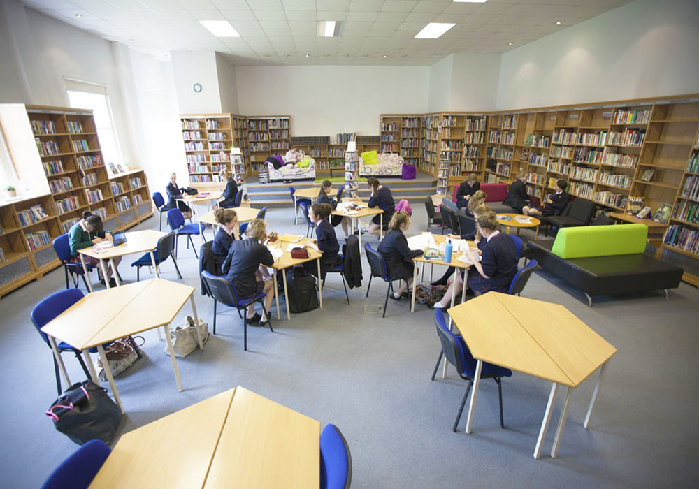 https://ednext.studytours.it/storage/1465/1510314644766-331138441.jpg