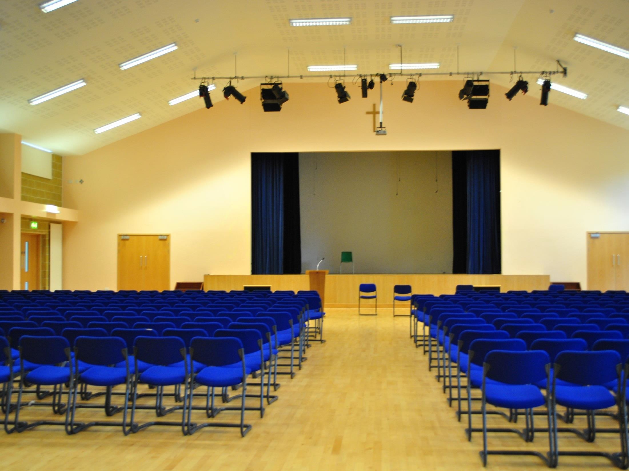 https://ednext.studytours.it/storage/1485/college_londoneffinghamvacanzestudio-(9).jpg