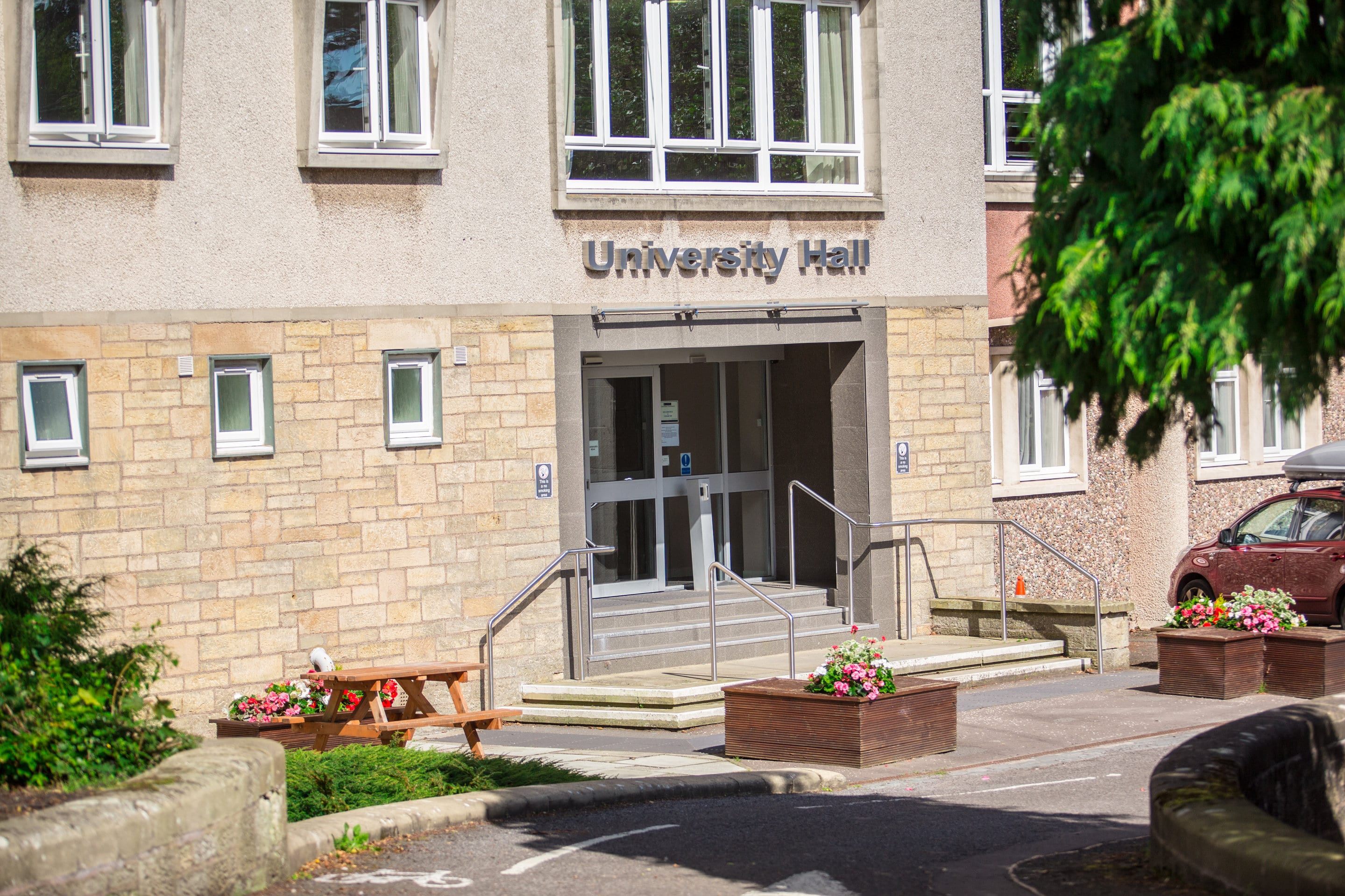 https://ednext.studytours.it/storage/1548/college_standrewsvacanzestudio_40.jpg