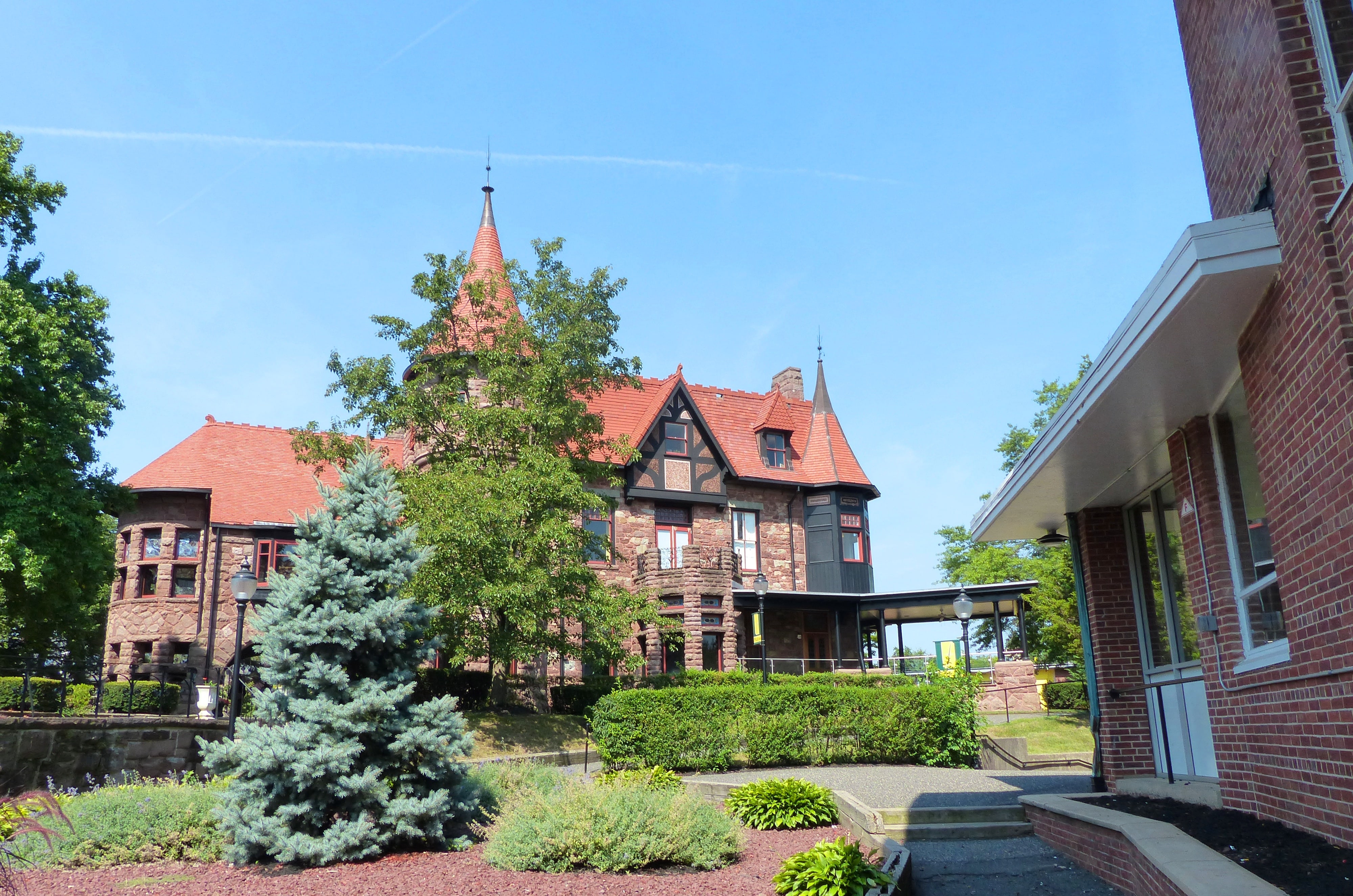 https://ednext.studytours.it/storage/1554/college_feliciannewyorkvacanzestudio_-10.jpg
