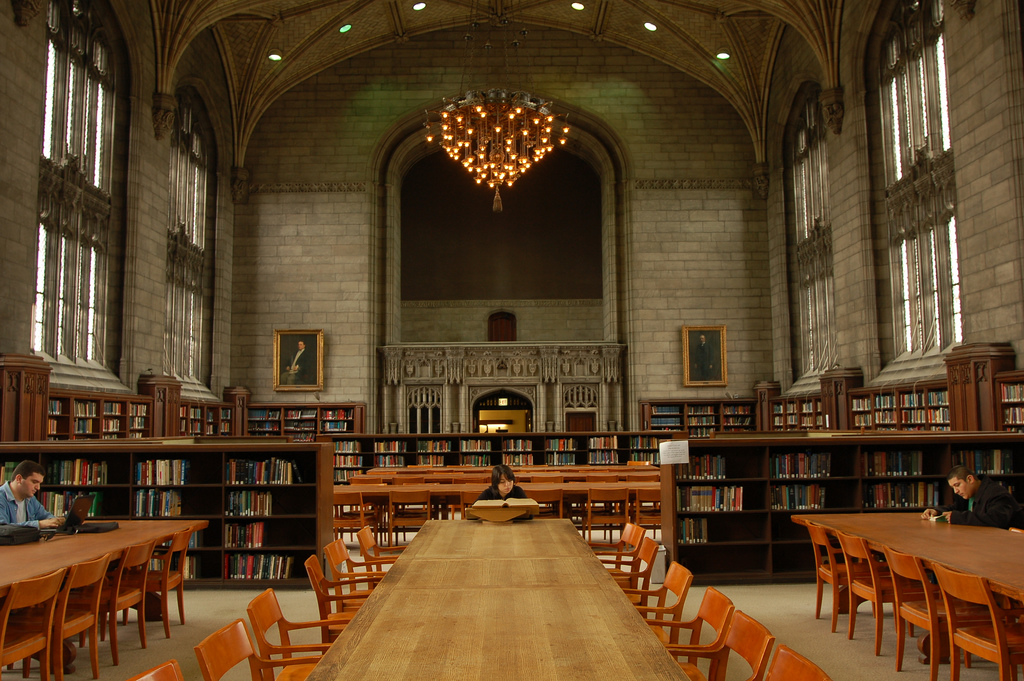 https://ednext.studytours.it/storage/1586/college_chicagovacanzestudio_50.jpg