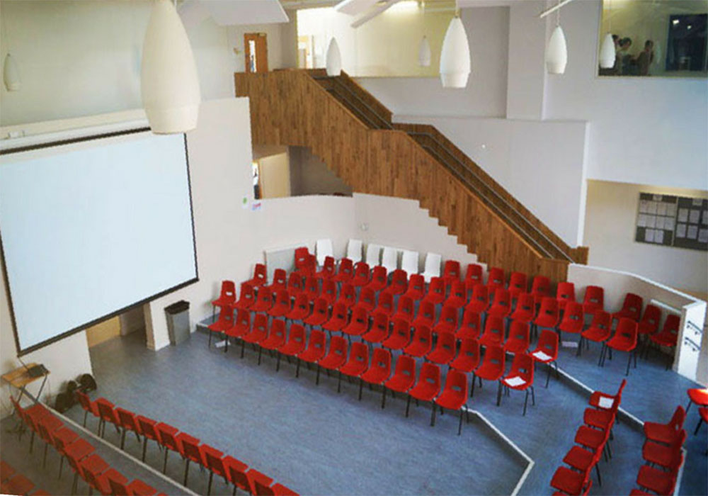 https://ednext.studytours.it/storage/1660/1510324137161-7708629937.jpg