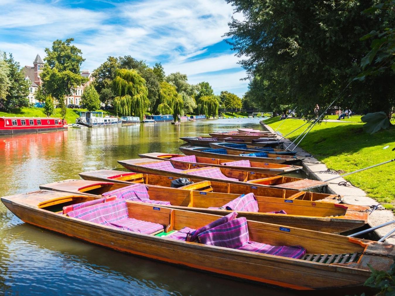 Cambridge – Punting sul fiume Cam