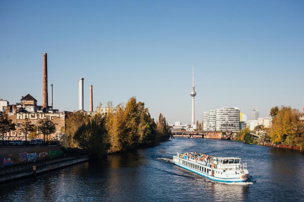 Spree Boat Tour