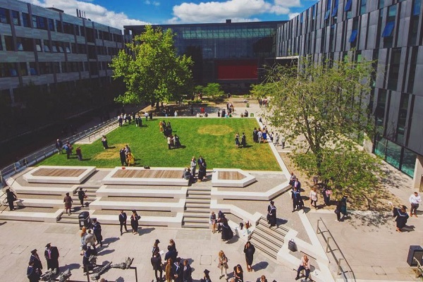 https://ednext.studytours.it/storage/9948/campus.jpeg